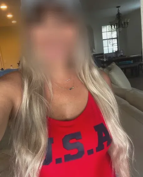 Ariadna, 38 años